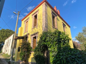Гостиница Stone House with Garden in Cunda/Ayvalik  Айвалык